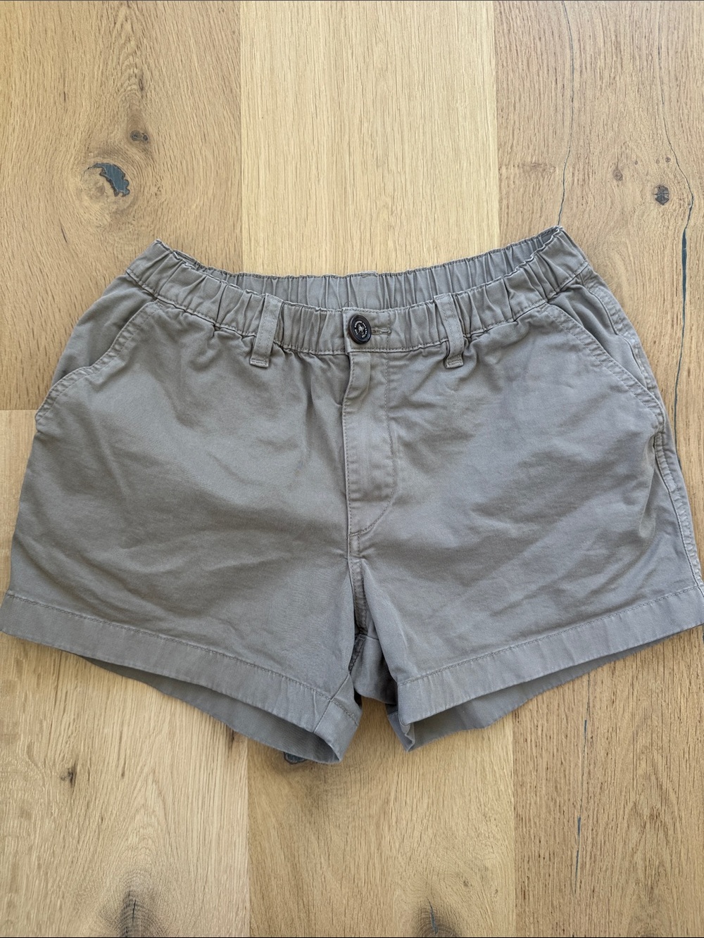 CHUBBIES Men’s size XS khaki Shorts 4” Inseam original Khakintor stretch short